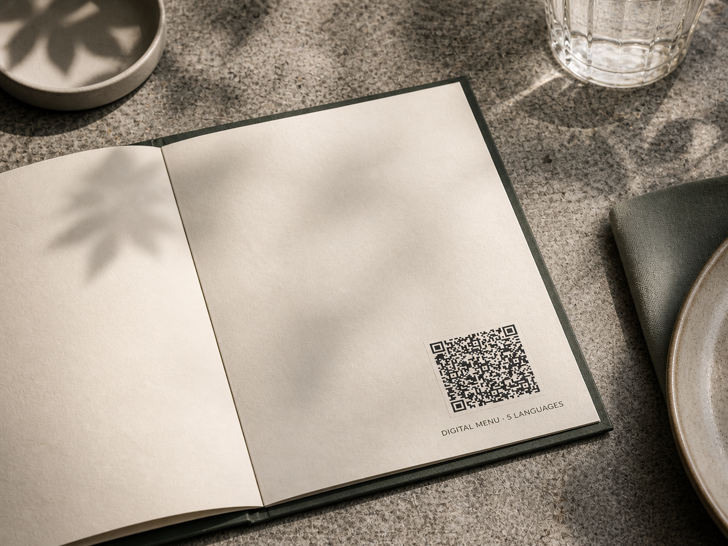 Papierkarte mit QR-Code zur digitalen Speisekarte
